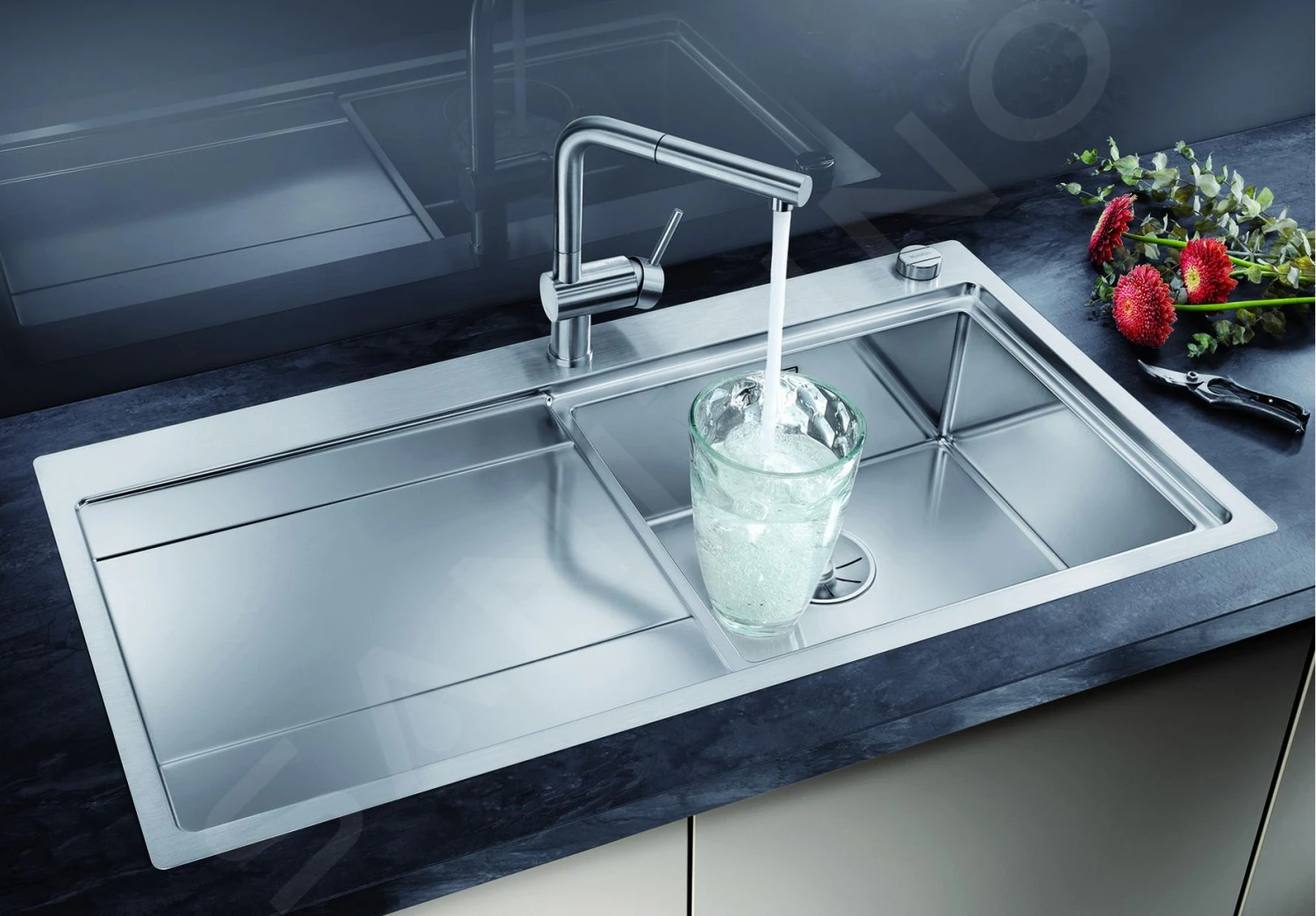 Blanco Divon II - Évier, 1000x510 Mm,avec égouttoir Et Commande Excentrique , Inox 521660 5 Blanco Divon II - Évier, 1000x510 Mm,avec égouttoir Et Commande Excentrique , Inox 521660 – Image 3