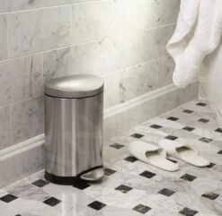 Simplehuman Poubelles - Poubelle 6 L, Inox Brossé CW1834CB -Cuisine Articles Magasin 2edd14ec5ba2665d4ec727e7