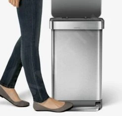 Simplehuman Poubelles - Poubelle De Tri Sélectif, Poche Pour Sacs, 58 L, Inox Brossé CW2025 -Cuisine Articles Magasin 33221e805f133339cb61622c