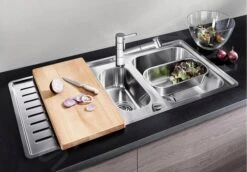 Blanco Accessoires - Planche à Découper Favos, Bois De Hêtre 225685 -Cuisine Articles Magasin 36a64dac10f2db97f2ccb09a