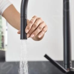 Hansgrohe M54 - Mitigeur D’évier Talis Avec Douchette Extractible, Noir Mat 72800670 12 Hansgrohe M54 - Mitigeur D’évier Talis Avec Douchette Extractible, Noir Mat 72800670 -Cuisine Articles Magasin 5bd90c4a368c1d50301e10a6