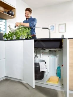 Hansgrohe Focus M41 - Mitigeur D&apos;évier M4116-H240 Avec Douchette Extractible, SBox, Finition Inox 73880800 -Cuisine Articles Magasin 614339f023e83515abc9fdf8 5