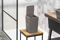 Aqualine Accessoires - Poubelle Touch 8,5 L, Terra TRN-183-05 -Cuisine Articles Magasin 8d29cfaa2f80216bd3d313f1