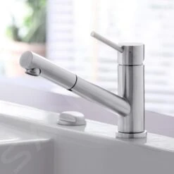 Villeroy & Boch Como - Mitigeur D’évier Avec Douchette Extractible, à Basculer Sous La Fenêtre, Inox 925800LC -Cuisine Articles Magasin cee0d1f1cc80c45483a74b5a